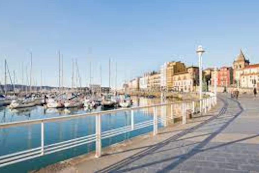 Espacioso 140 M2 Y Calidad A 250 Metros Playa Y Puerto Deportivo 5Hab 2 Banos Vut2917As Gijón Eksteriør billede